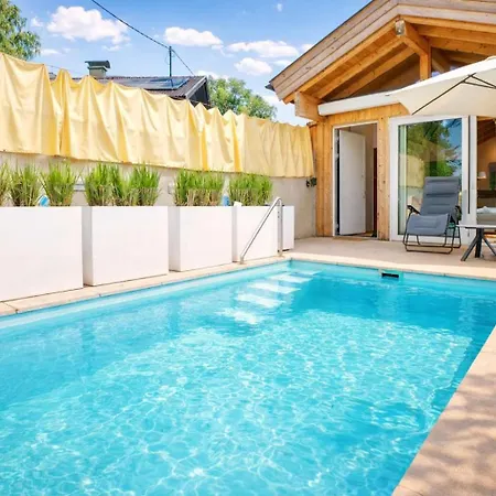 Tyrolschalet Little Luck - Private Pool & Mountain View Dağ evi